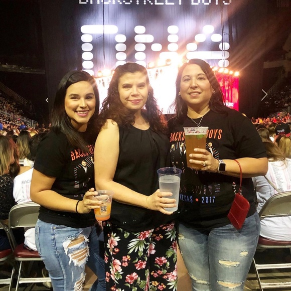 Meet your Posher, Becky - Picture 7 of 15